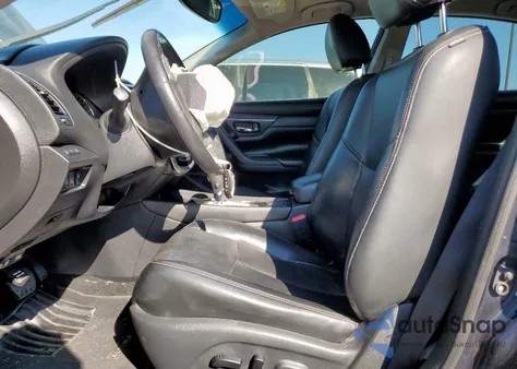 2018 Nissan Altima 2.5 из США, поврежденный, VIN 1N4AL3AP3JC242666